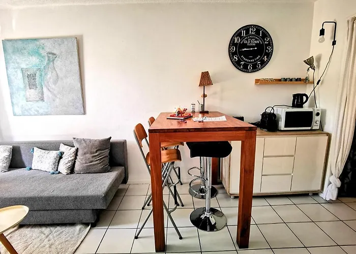 La Bulle Bleue - Parking-Terrasse-Aeoport-Meet